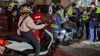 警取締違法改裝、噪音車輛　一晚舉發68起