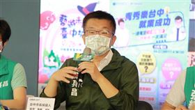 蔡其昌開記者會控遭中市府政治偵蒐（2）民進黨台中市長參選人蔡其昌（圖）3日在競選總部舉行記者會表示，遭到中市府公務人員與外包廠商政治偵蒐，要求台中市長盧秀燕對外說明。中央社記者蘇木春攝  111年11月3日