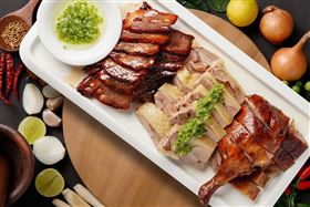 荷李活茶街除了招牌燒臘拼盤