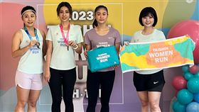 ▲文姿云（右二）3日出席活動表示，小倆口尚未決定婚期。最快也要等到亞運結束之後（圖／中央社）