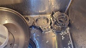 淡水分局破獲詐騙集團凌虐囚禁26名被害人，新北警方在中壢區又救出32人。（圖／翻攝畫面）