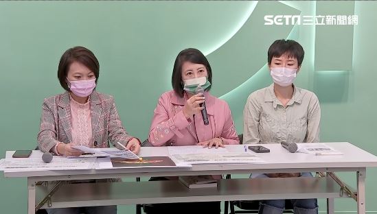 舉實例！她嗆蔣萬安：你不是爸寶是什麼？