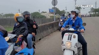 謝龍介體驗南科塞車　黃偉哲：還讓警開道