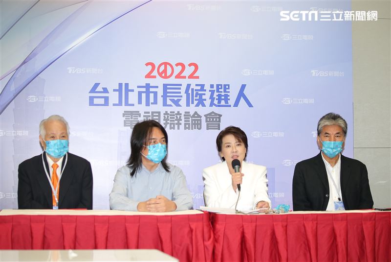 台北市長選舉電視辯論會，無黨籍候選人黃珊珊於會後召開記者會。（圖／記者楊澍攝影）