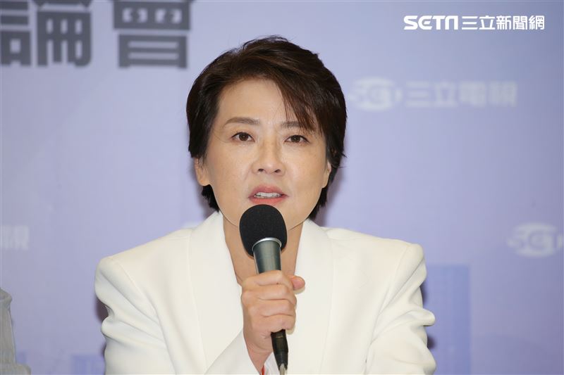 台北市長選舉電視辯論會，無黨籍候選人黃珊珊於會後召開記者會。（圖／記者楊澍攝影）