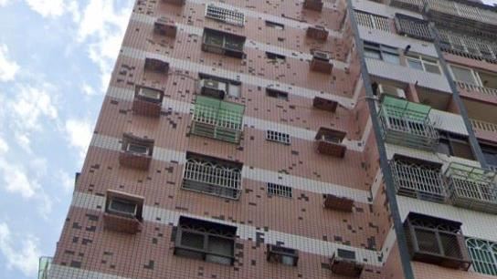彰化大樓外牆慘「格式化」　縣府發聲了