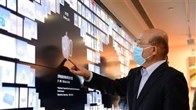 行政院長蘇貞昌參訪故宮博物院。（圖／行政院提供）