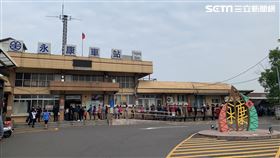 台南,台鐵,永康,保安,雙11,紀念車票,限量,求婚,排隊(記者王宣晴攝影）