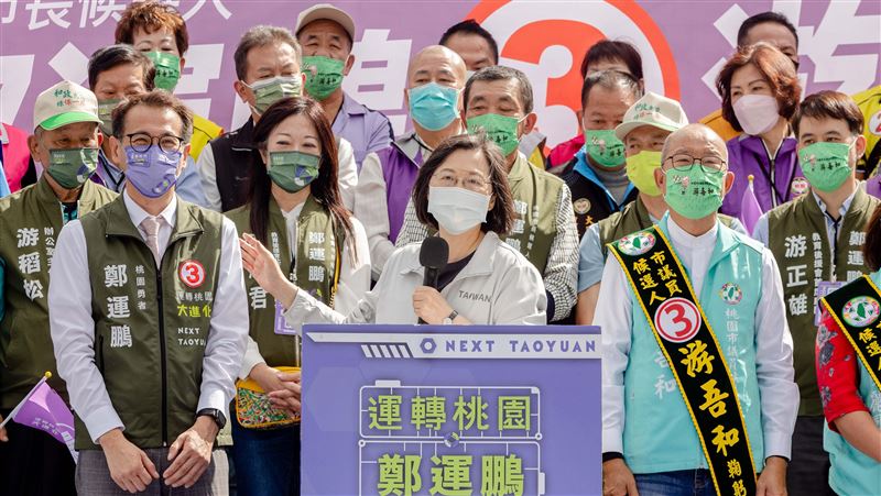 蔡英文單日衝三場　鄭運鵬聲量民調都領先