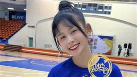 容容（圖／翻攝自容容IG）