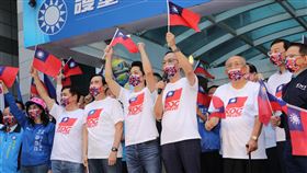 中國國民黨中央黨部前舉辦中華民國111年國慶升旗典禮，朱立倫主席媒體聯訪（圖／國民黨提供）