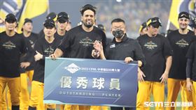 ▲中信兄弟捕手福來喜拿下台灣大賽優秀球員。（圖／記者劉彥池攝影）
