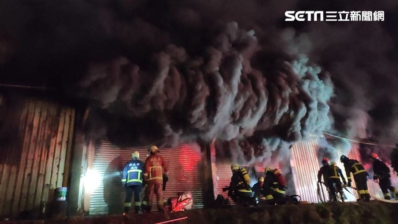 新／高爾夫球場倉庫竄火　警消急射水灌救