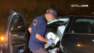 擦撞騎士又衝撞圍籬　駕駛當場無生命跡象