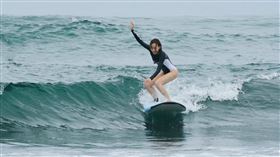 ▲8年級代購美女遇疫情創業夢碎　轉行賣房首年即衝百萬業績新人王！衝浪 謝依庭（圖／科達建設機構提供）