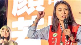 民進黨台北市中山大同區市議員候選人顏若芳嘲諷，蔣萬安辭立委，其實根本不重要，只因選情危急，大打悲情！（圖／翻攝自顏若芳臉書）