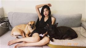 ▲女星米可白以「葡萄姐姐」出道。（圖／翻攝自 米可白臉書）