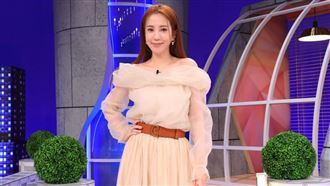 宣布閃婚後首露臉　愛雅捶肚認還在避孕中