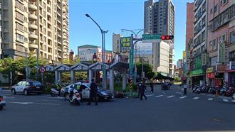 三重51歲騎士撞分隔島　頭部重創亡