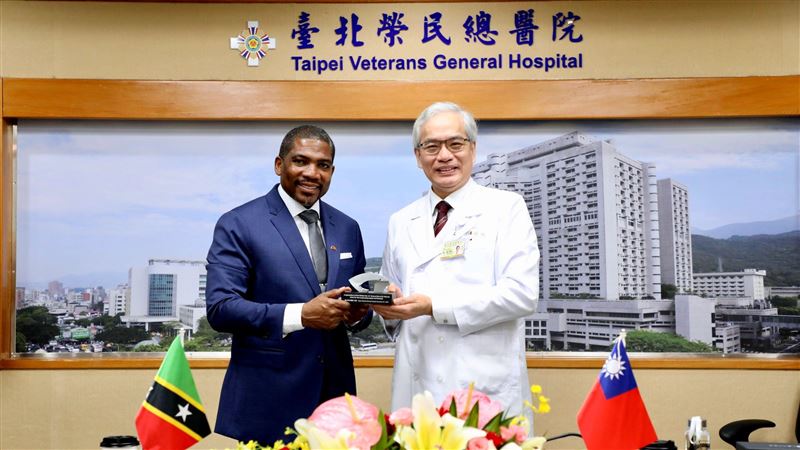 聖克里斯多福及尼維斯聯邦總理德魯到北榮