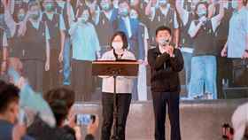 蔡英文、陳時中（圖／民進黨提供）