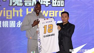 宣告12號回來了！「魔獸」霍華德正式加盟