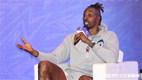 ▲「魔獸」霍華德在加盟記者會和主持人吳大維對談。（圖／記者劉彥池攝影）