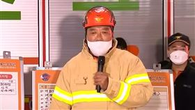手抖又幻聽！歷經「梨泰院」慘況陷陰影　韓消防署長：接受治療服藥中。（圖／CTWANT提供）