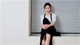 關曉彤出席金雞獎頒獎典禮。（圖／翻攝自微博）