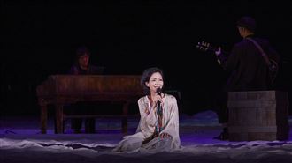 萬芳自曝低潮期　停紅燈哭趴在方向盤