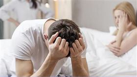 名家/1位年約18的女性不慎患上菜花和淋病，並痛哭坦言，男友長期在外劈腿偷吃，自己卻不知如何拒絕男友求歡，因此染上性病。