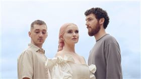 英國跨界電音霸主——清潔的盜賊「Clean Bandit」首度訪台。（圖／尼賀創意提供）