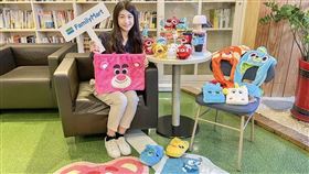 皮克斯毛朋友現蹤「全家」溫暖生活節，毛茸茸角色齊聚，超過40種可愛一次推出。（圖／全家便利商店提供）