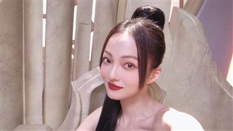 男助理亂買睫毛膠　張韶涵黏眼卸不掉崩潰