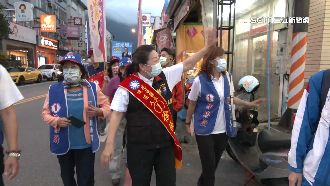 封關民調！徐榛蔚支持度51%、谷辣斯16%