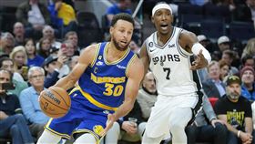 ▲柯瑞（Stephen Curry）攻下16分。（圖／美聯社／達志影像）