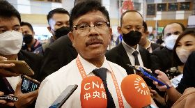 印尼通訊與訊息部長強尼．普雷特受訪