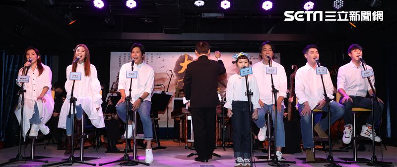 孫協志、方宥心、羅美玲、周明宇、呂紹齊、林斌、胖球「大畫昭君~觀落雁」直播音樂會。（記者邱榮吉/攝影）