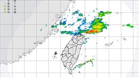 雲雨帶深夜突襲快閃一夜！這幾區炸雨彈（圖／翻攝自氣象局）