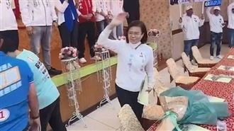 徐耀昌感恩晚會被亂入  徐定禎妻被請離場