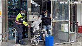 22歲李姓男子在行政院前競速釀1死，事後又攻擊員警被擊中兩槍。（圖／記者李依璇攝影）