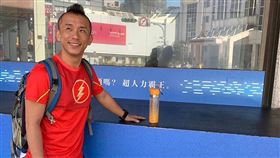 鳳梨哥哥（翻攝臉書）