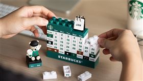 可以手自行翻頁換月份，也可以拼組每月日期的立體桌曆，十分具有手感溫度與趣味。（圖／品牌業者提供）