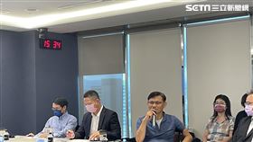 光鼎生技以自身良好的國際競爭力與高成長利多，獲頒「小巨人獎」。（圖／記者吳康瑋攝）