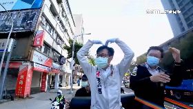 文 恩猛攻批邁1200