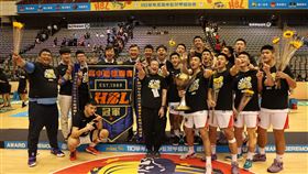 光復高中今年3月奪下隊史首座HBL男甲冠軍。（圖／翻攝自光復高中粉專）