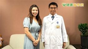 王亭貴副院長強調，復健照護除醫師外，團隊中不論是護理師、物理治療師、職能治療師、營養師、個案管理師、社工還是病患家屬，甚至病患自身，每個角色都舉足輕重。