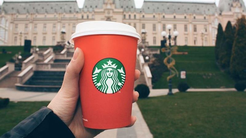星巴克大規模罷工　逾百門市「紅杯起義」