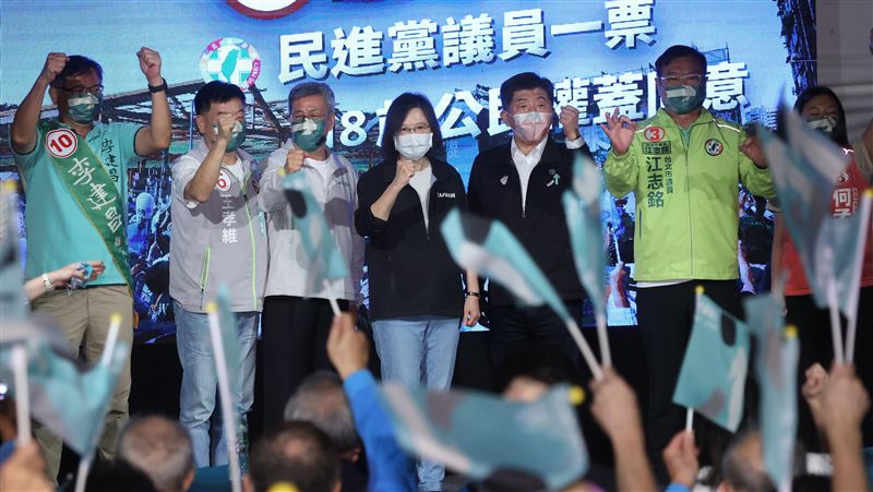 選前黃金週　綠北市大遊行、中桃造勢晚會