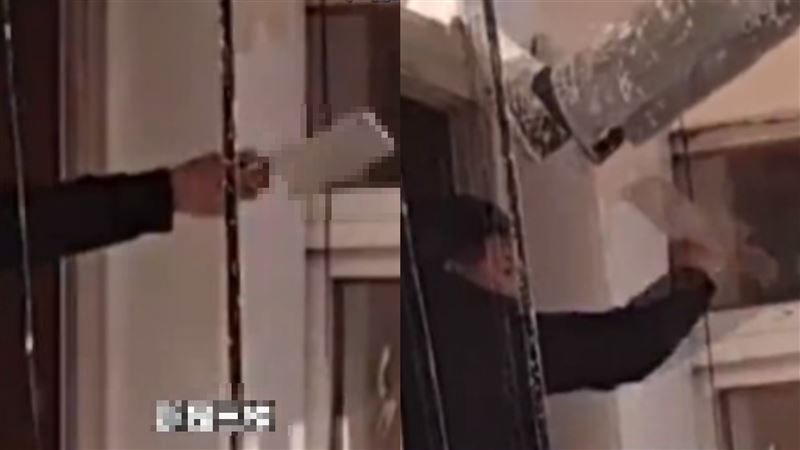 不滿外牆被粉刷！老翁持2刀砍工人安全繩